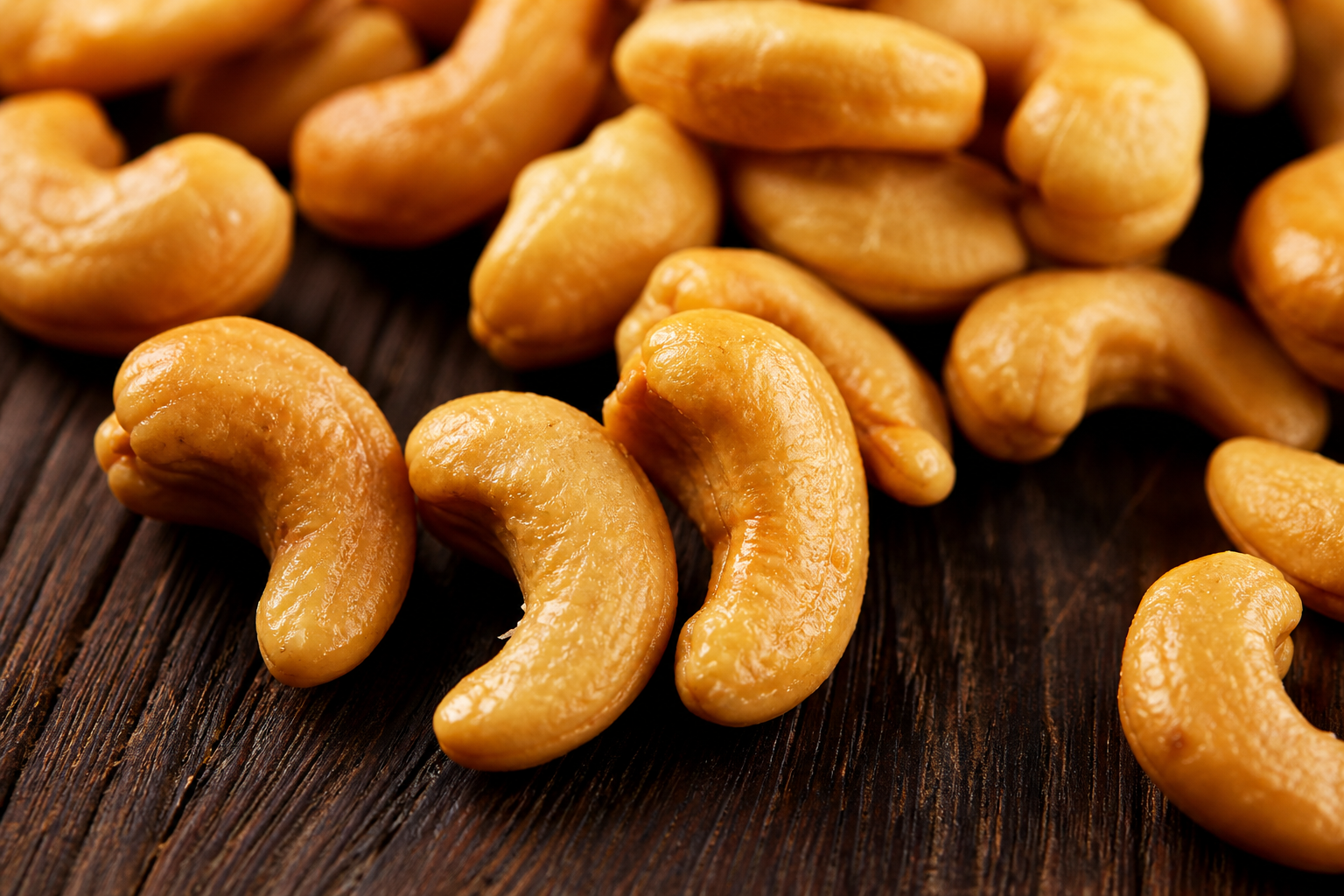 Dry roasted cashews
